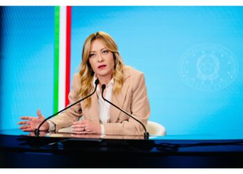 'Inaccettabile che la pressione ideologica spinga a rinunciare a un palco'