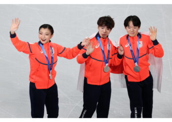 Il dirigente della squadra: 'Il podio era di una sostanza simile all'asfalto'