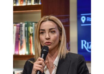 L'ex atleta olimpica: 'Sport invernali? mi emoziona lo short track