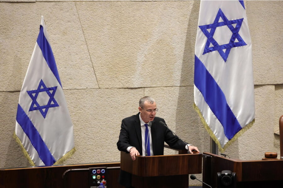 'L'Unione europea finanzia manifestazioni contro esecutivo eletto'