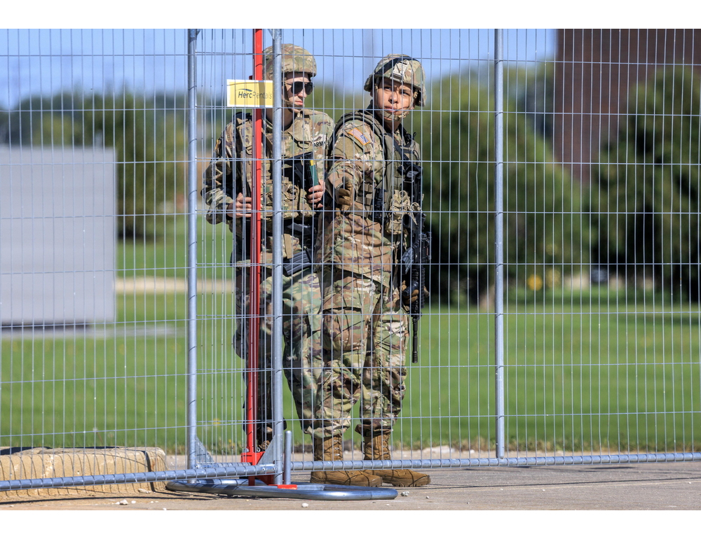 Nyt, ‘forze Usa in posizione per un eventuale attacco all’Iran’