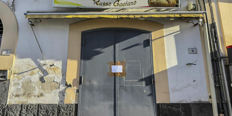 L'omicidio nella notte a Sarno. Il sospettato ha precedenti di polizia