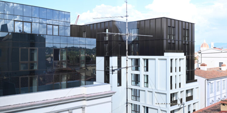 Ipotizzati i reati di falso e violazione delle norme a tutela del paesaggio