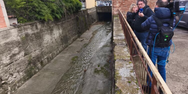 Il fermato si è cambiato i vestiti prima di tornare dagli amici