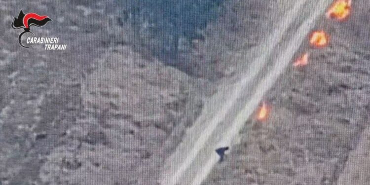 Incendio nel Trapanese