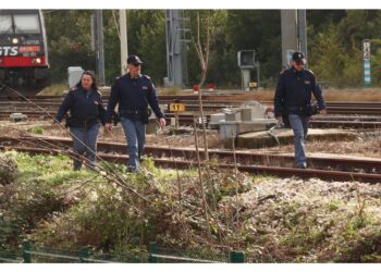 Tra le ipotesi legame tra incendio a Pesaro e danneggiamenti a Bologna