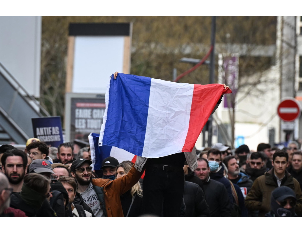 Saluti nazisti, frasi razziste e omofobe alla marcia per Quentin a Lione