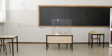 L'episodio potrebbe risalire al 31 gennaio. A scuola docenti 'sconvolti e basiti'