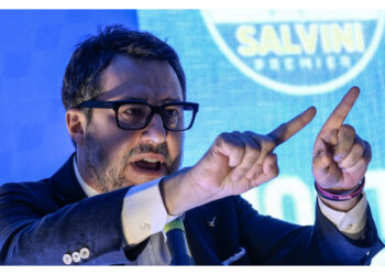 "Dentro anche norme su sgomberi e il taglio ai ricongiungimenti"