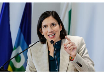 Girerò tutto il paese in lungo ed il largo insieme a tutto il Pd