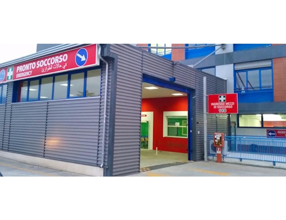 Si rovescia carro allegorico, ferita gravemente una ragazza nel Cosentino