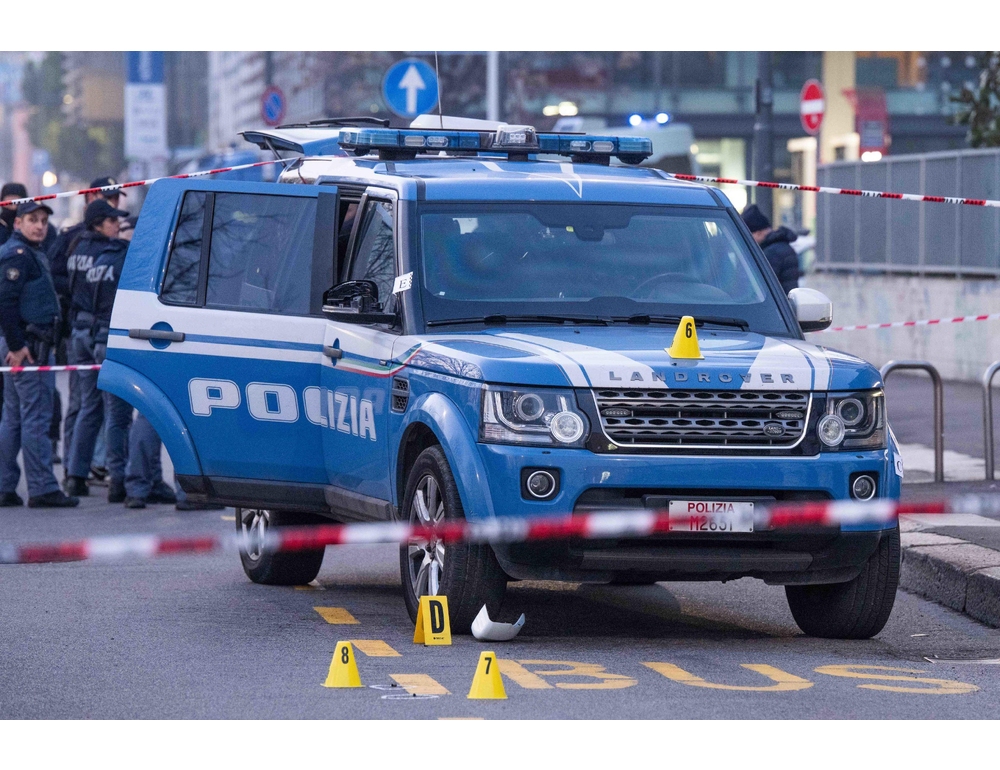 Sparatoria a Rogoredo, 4 agenti indagati ma con ‘uso legittimo armi’