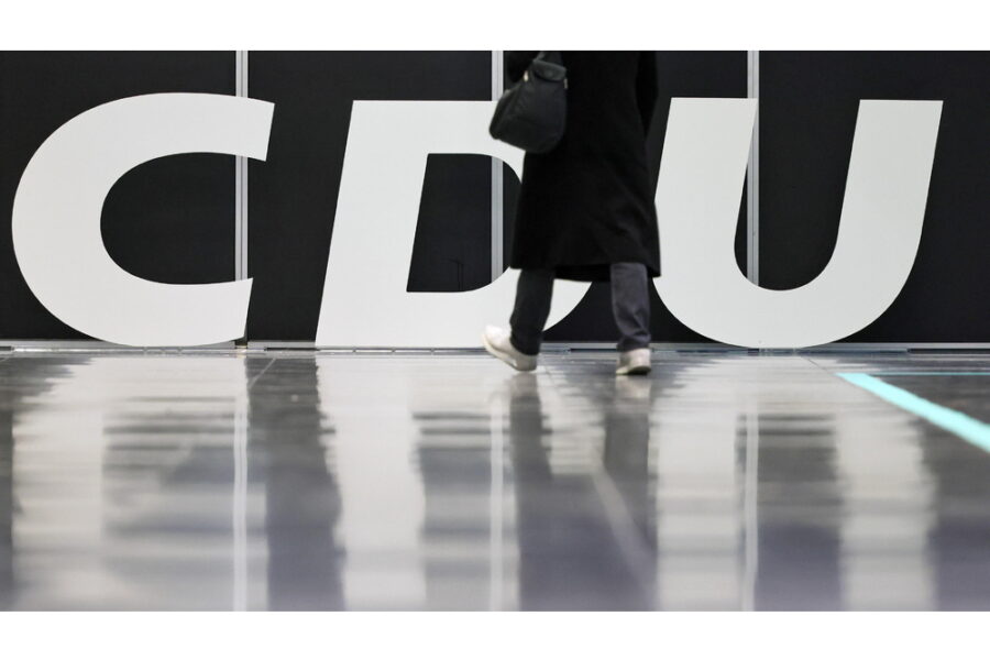 Si chiede che i provider dei servizi online paghino delle multe se non verificano l'età