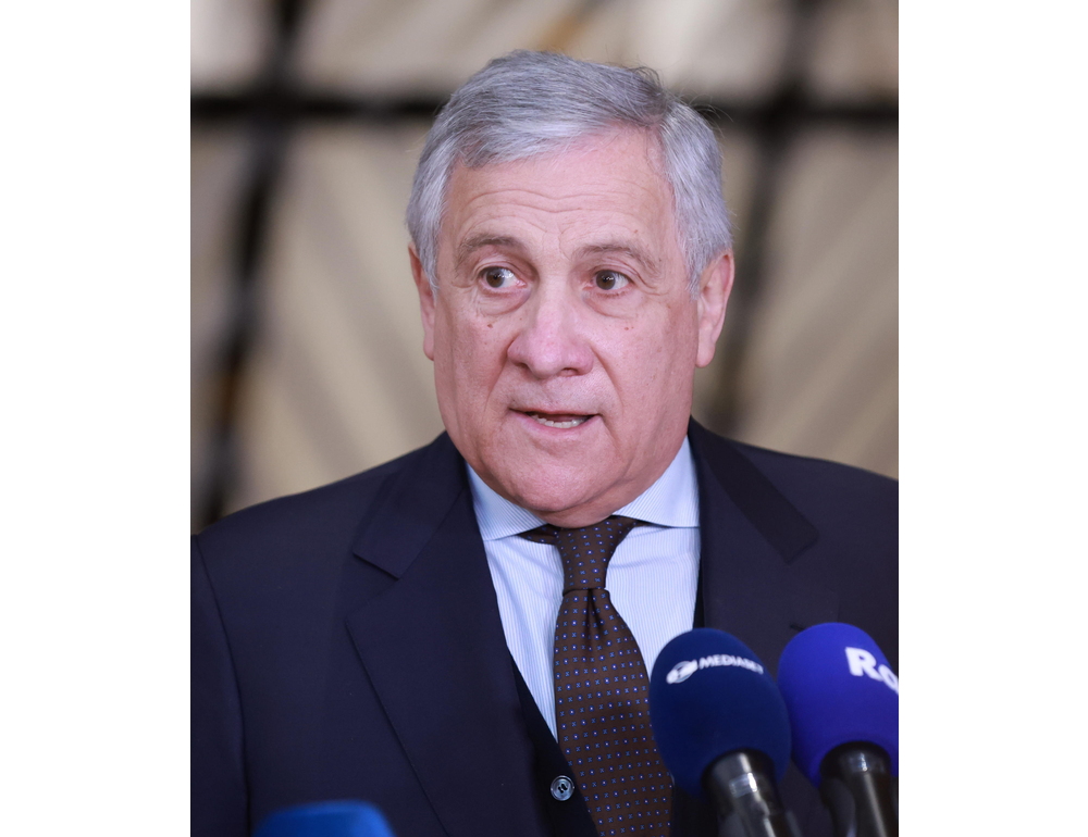 Tajani, pronti ad evacuare gli italiani rimasti in Iran