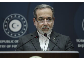 Araghchi: 'L'Iran usa la diplomazia per difendere gli interessi nazionali'