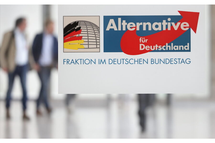 Dà ragione al partito in attesa dell'esito della battaglia legale contro i servizi segreti