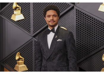 Minaccia il conduttore Trevor Noah