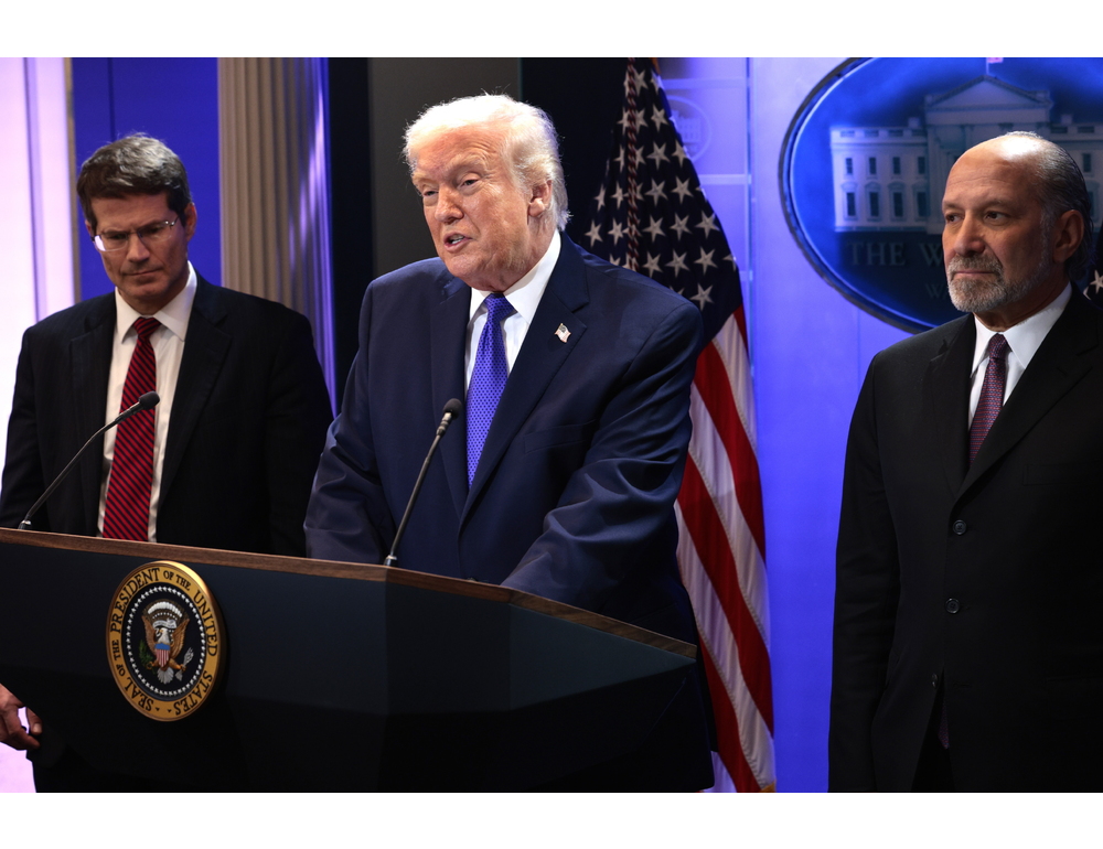 Trump, ‘oggi firmerò ulteriori dazi globali del 10%’