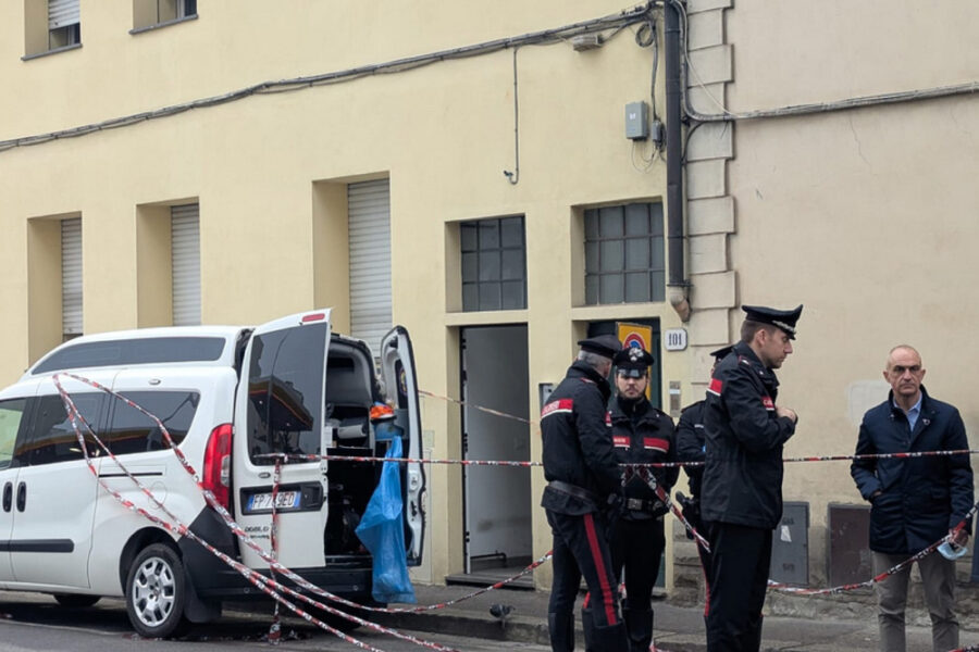 In carcere i feriti in rissa coi coltelli. Indagini sulla riscossione di un debito