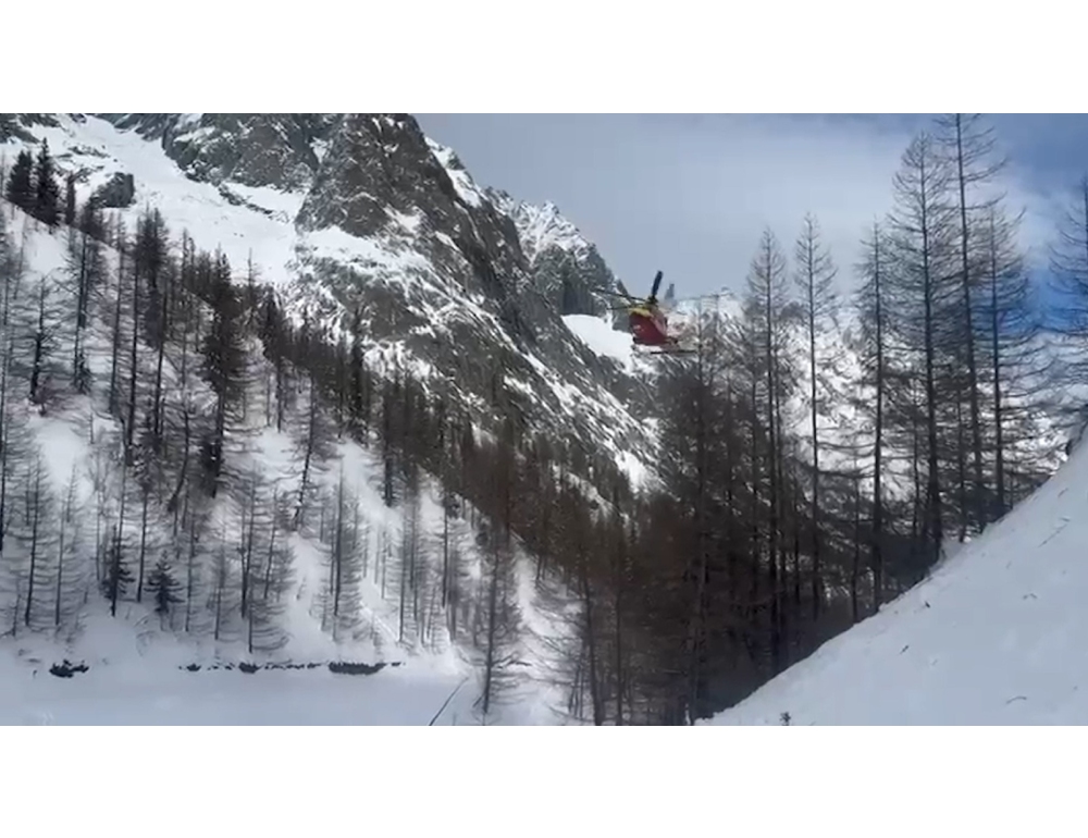 Valanga in Valle d’Aosta, alcuni scialpinisti coinvolti