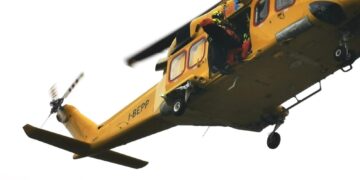 Il terzo si è salvato uscendo da solo dalla neve