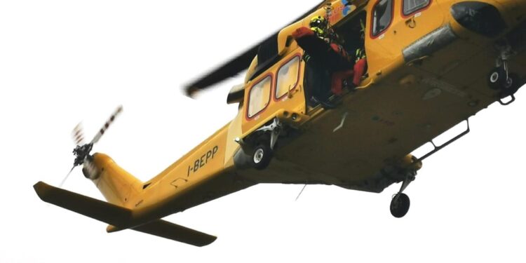 Il terzo si è salvato uscendo da solo dalla neve