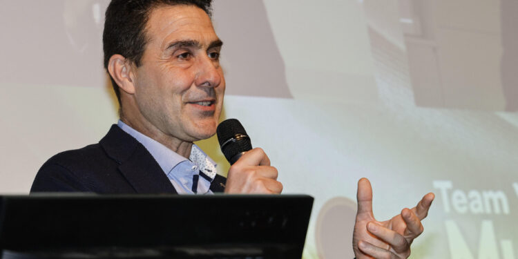 L'ex leghista conferma l'uso del simbolo del suo movimento