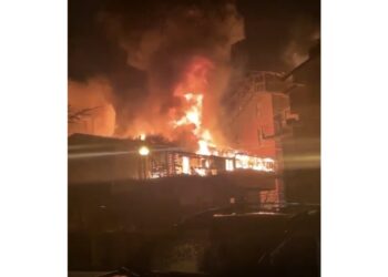 In corso accertamenti sulla natura del rogo