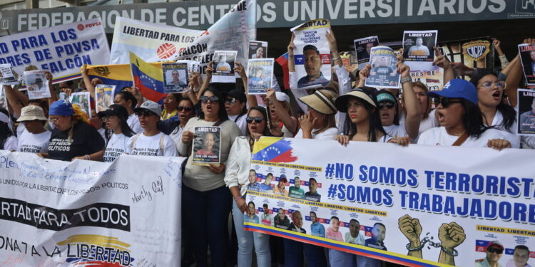 Manifestazione di protesta all'Università Centrale di Caracas