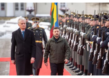 Skeletonista ha portato alle olimpiadi casco con volti di atleti ucraini caduti in guerra