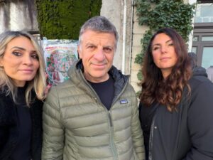 I video-annunci sui social, i ciliegi, i toni e le modalità di confronto. La lettera-replica a Rapinese da “quella di Nova Como”
