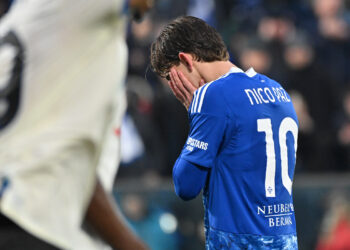 Nico Paz dopo aver sbagliato il rigore al 98' (foto Roberto Colombo)