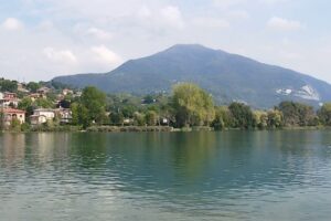 Il lago di Pusiano tra i più inquinati. L’appello: “Servono i fondi stanziati da Regione Lombardia”