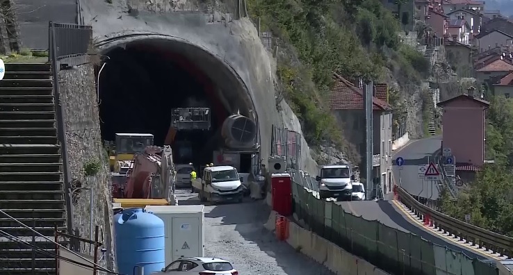 Variante della Tremezzina, nuovo incontro in prefettura. Traffico a rischio paralisi, al vaglio diverse soluzioni viabilistiche