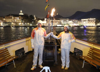 I canottieri Della Valle e Mondelli sul piroscafo Concordia da Cernobbio a Como