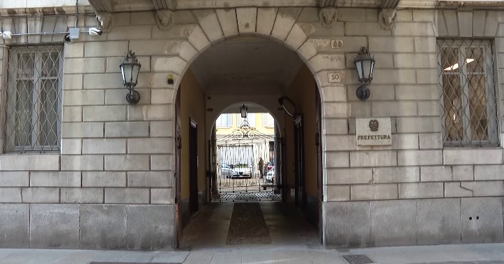 Questa immagine ha l'attributo alt vuoto; il nome del file è prefettura-di-Como.jpg