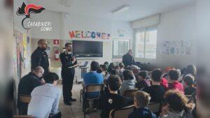 I carabinieri nelle scuole presentano il “bullizzometro”: un test per chiedere aiuto