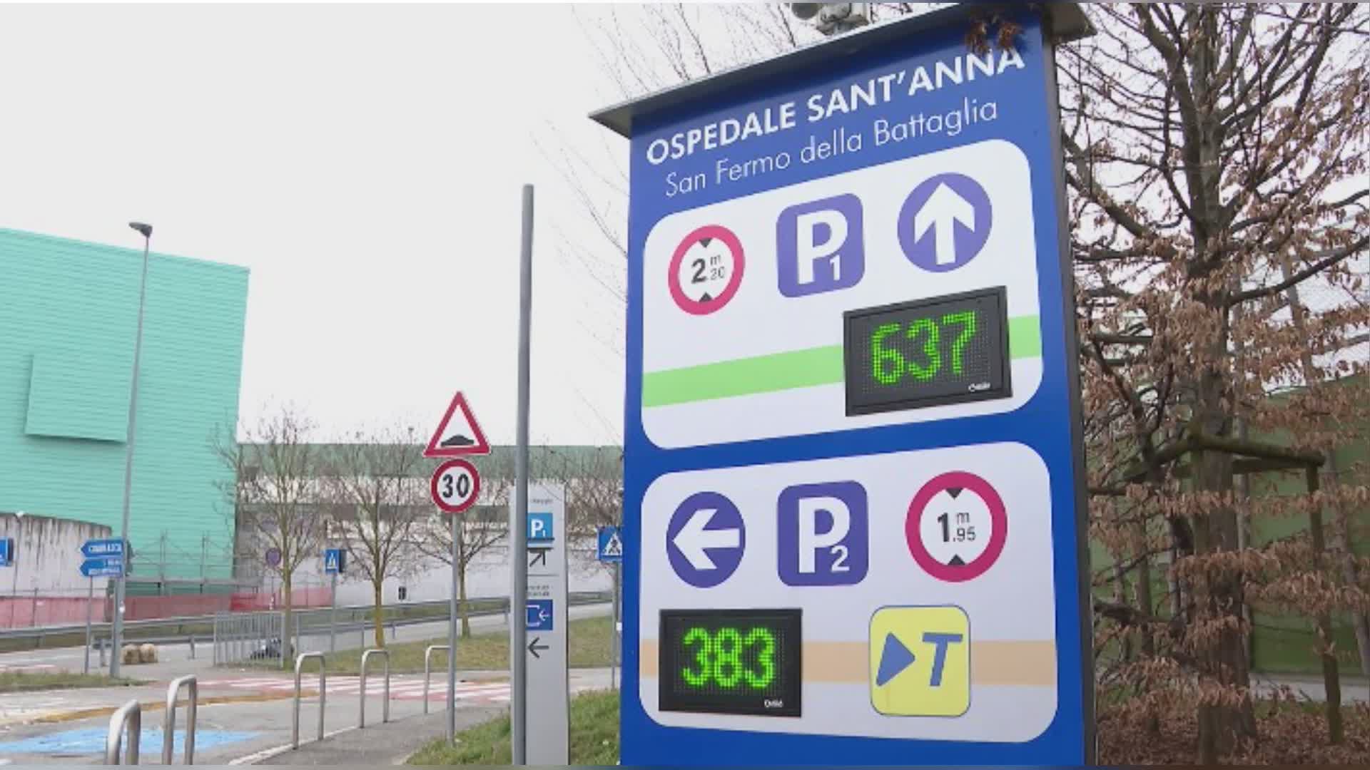 Ampliamento dei parcheggi all’ospedale Sant’Anna. Lanciata una raccolta firme. I sindacati: “Serve una soluzione urgente”