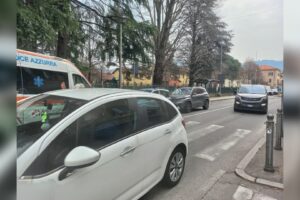 Tamponamento sulla Canturina ad Albate, due feriti e traffico bloccato