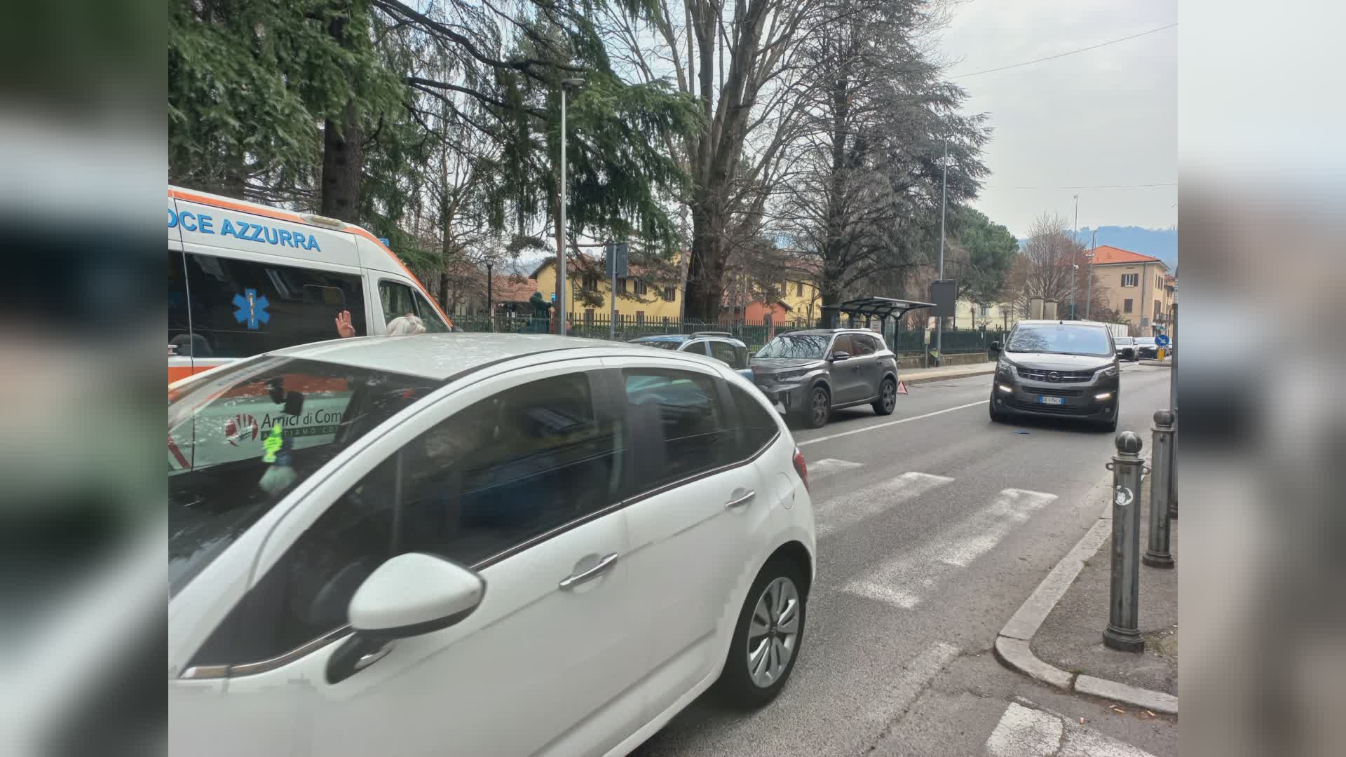 Tamponamento sulla Canturina ad Albate, due feriti e traffico bloccato