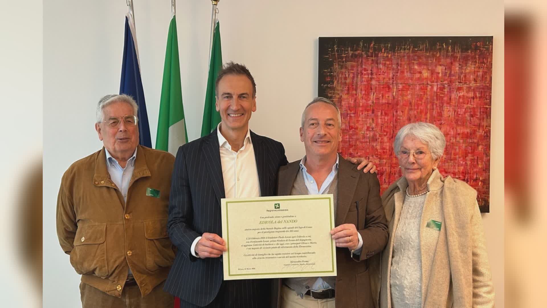 115 anni, premiata in Regione la storica “Edicola del Nando” di Lenno