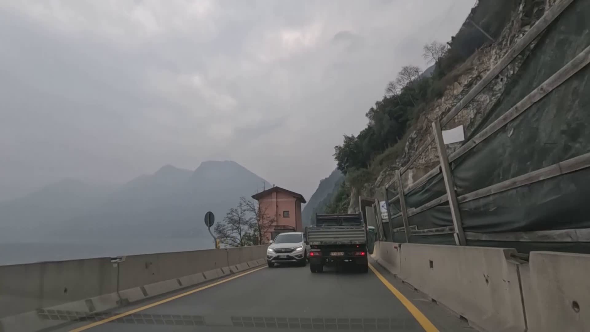 Statale Regina, da lunedì la sperimentazione con i semafori a tempi fissi