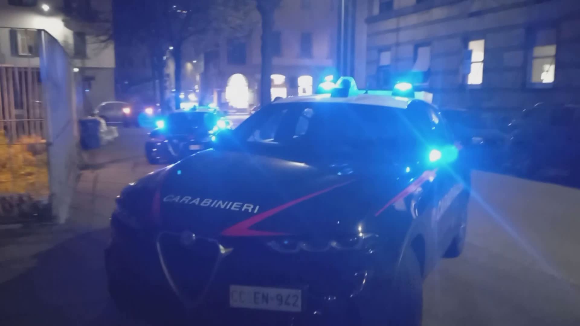 Violenta lite in via Croce Rossa a Como, ferito un giovane