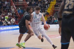 Cantù-Napoli, De Raffaele: “Servirà alta intensità per vincere”