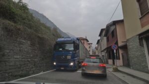 Ordinanza anti-caos sulla Regina per ridurre i disagi sulla strada del lago