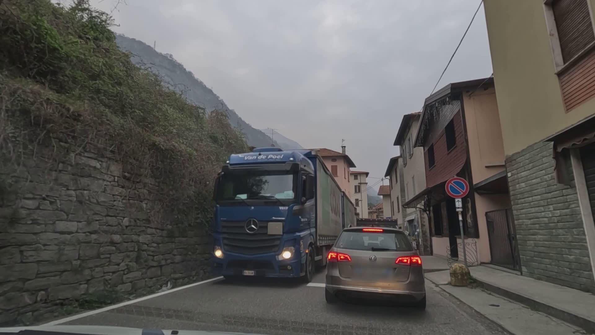 Ordinanza anti-caos sulla Regina per ridurre i disagi sulla strada del lago