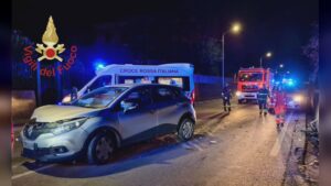 Incidente tra due auto nella notte ad Alzate Brianza, tre feriti