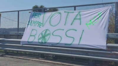 Gemonio, l’omaggio a Umberto Bossi. Giorgetti e Reguzzoni dai familiari