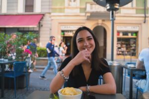 Noemi, investita mentre soccorreva un coniglietto. Condannato a 9 anni l’automobilista