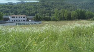 L’ultimo saluto a Umberto Bossi: i funerali domenica a Pontida in diretta su Etv